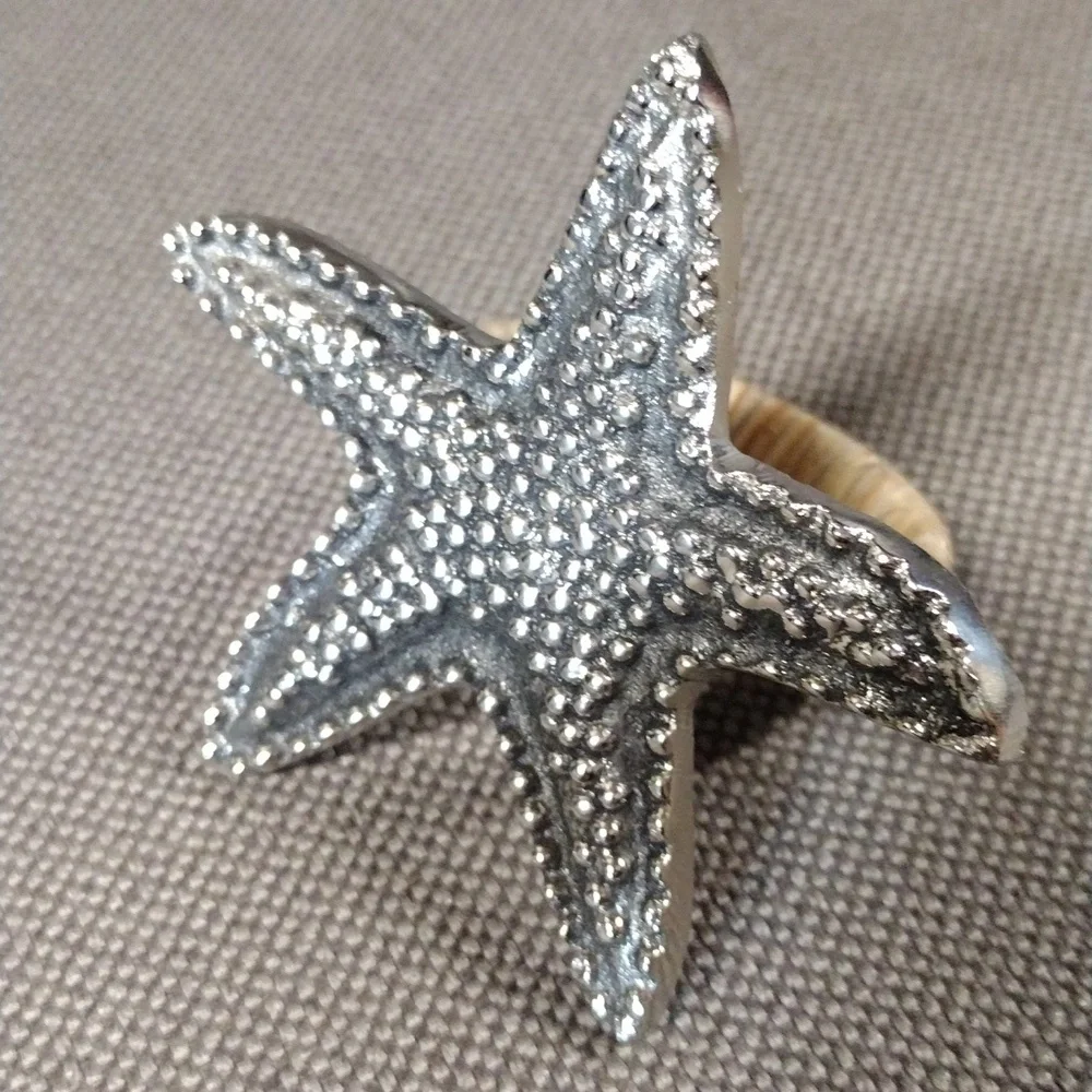 8 Metal starfish napkin holders